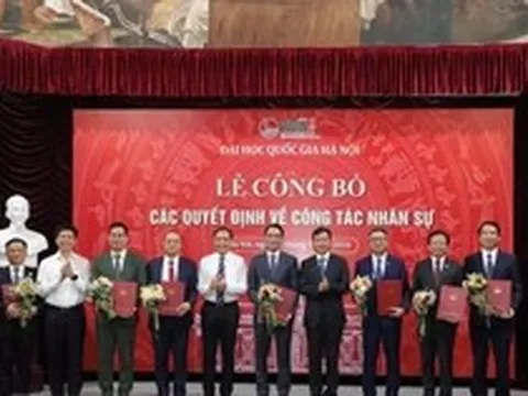 ĐHQG Hà Nội bổ nhiệm nhiều hiệu trưởng, lãnh đạo chủ chốt