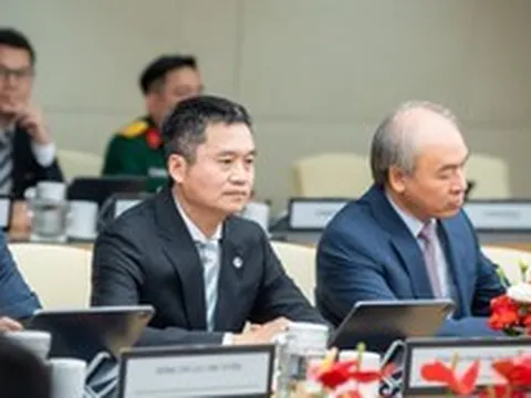 Viettel bắt tay ông lớn xăng dầu "khủng" nhất Việt Nam: Sẽ có hàng nghìn trạm xăng thông minh thế hệ mới?