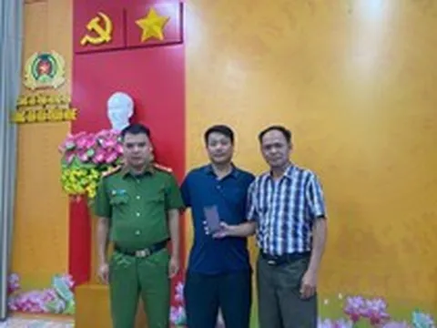 Công an xác minh giao dịch chuyển khoản 404.200.000 đồng từ tài khoản của ông Vũ Xuân Khang