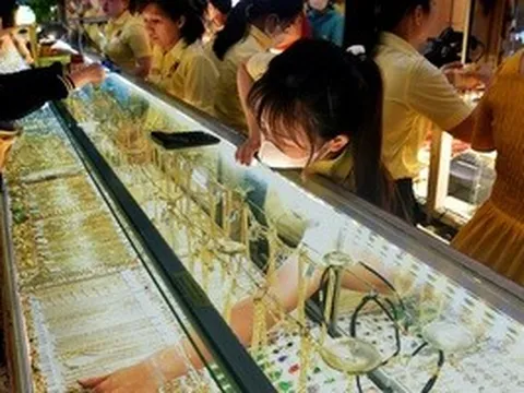 Giá vàng hôm nay, 29-5: Bất ngờ đảo chiều tăng mạnh