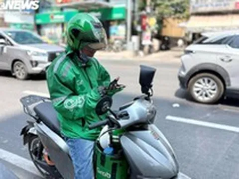 Shipper, xe ôm công nghệ ở TP.HCM dự kiến phải dùng xe điện từ 2028