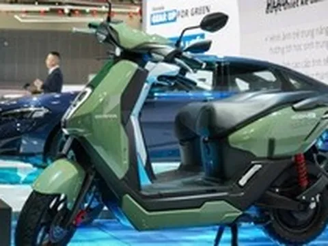 Xe máy điện Honda giảm kỷ lục gần 15 triệu đồng