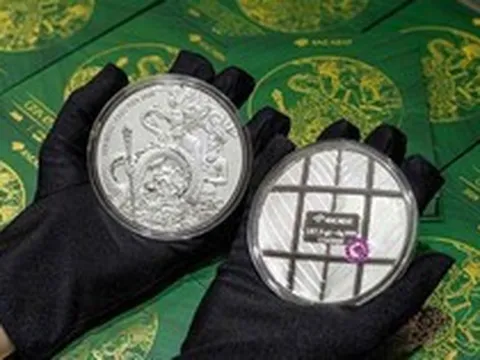 Giá bạc hôm nay đảo chiều giảm nhẹ
