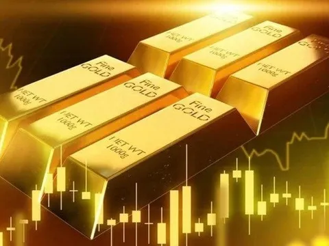 Giá vàng hôm nay (4/6): Không ngừng đi xuống, nhiều người mua tích trữ