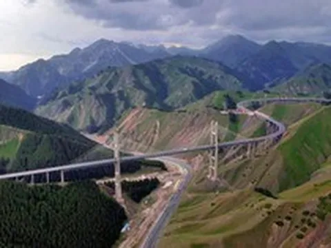 Phát hiện một kế hoạch âm thầm kéo dài nhiều năm: Gần 200 triệu USD dùng để 'xẻ núi, mở đường', tham vọng phía sau khiến nhiều người ngỡ ngàng