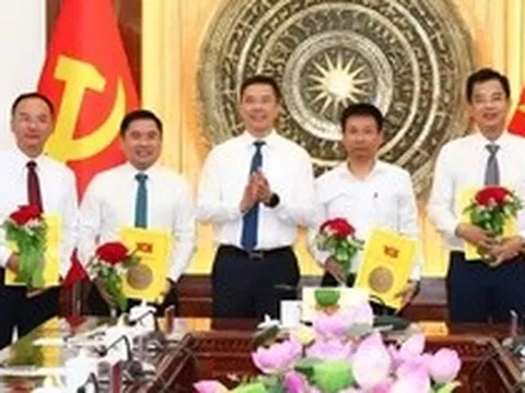 Thanh Hóa tiếp nhận, bổ nhiệm nhiều lãnh đạo cấp sở, ngành