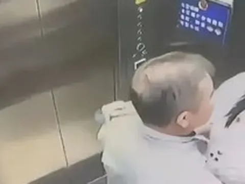 Bê bối tình ái chấn động: Chủ tịch tập đoàn công nghệ lộ clip thân mật với nữ influencer, ngay lập tức vốn hoá công ty bay 7,5 tỷ USD