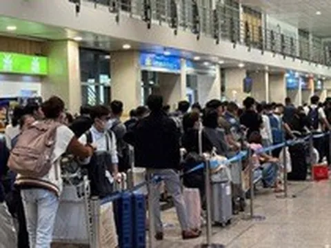 Cơ quan Thuế thông báo: Tạm hoãn xuất cảnh với tất cả những ai có tên trong danh sách sau