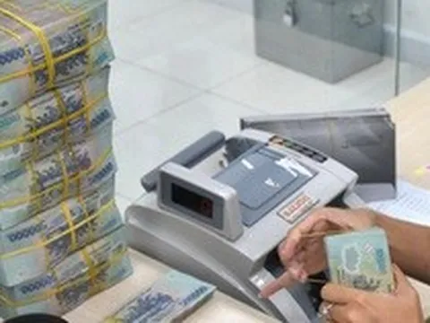Chấn chỉnh việc tăng lãi suất huy động