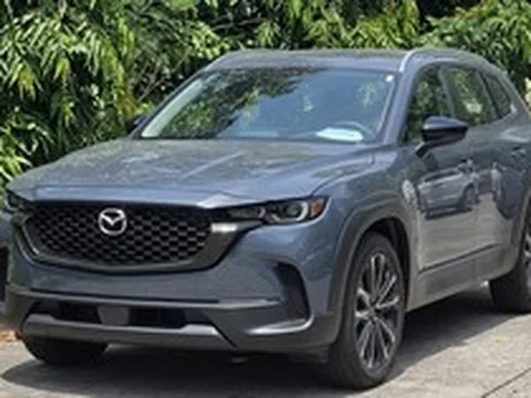 Mazda CX-50 lần đầu lộ diện tại Việt Nam: Bản mâm lớn, có AWD, ADAS, cạnh tranh Forester