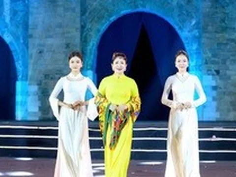 Áo dài trở thành hiện tượng thương mại điện tử: Đơn hàng tăng gần 17 lần
