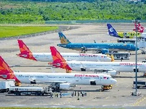 Hãng bay Việt tuyển tiếp viên, ghi thẳng mức thu nhập đáng mơ ước