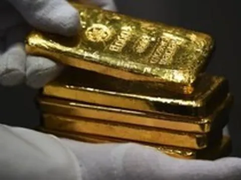 Quỹ vàng lớn nhất thế giới âm thầm xuống tiền "bắt đáy", gom chục tấn trong ba phiên