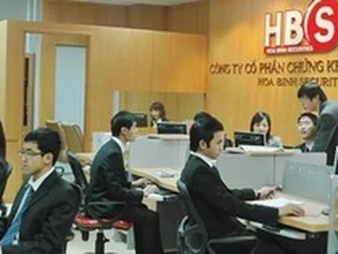 Chứng khoán Hòa Bình bị UBCKNN “tuýt còi”