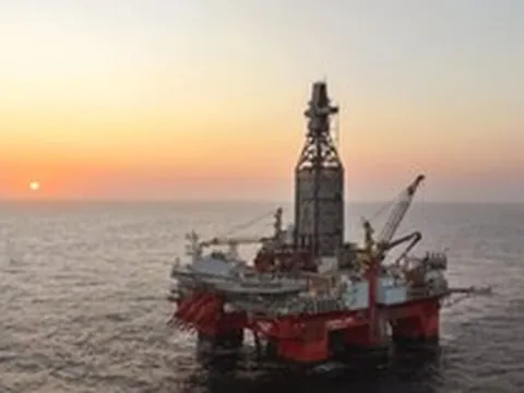 Khoan hơn 2.300m xuống dưới đáy biển, phát hiện lớp chứa dầu dày hơn 30m, có thể thu về hàng trăm triệu thùng dầu