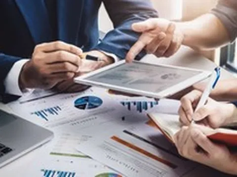 Áp lực của những quyết định triệu đô