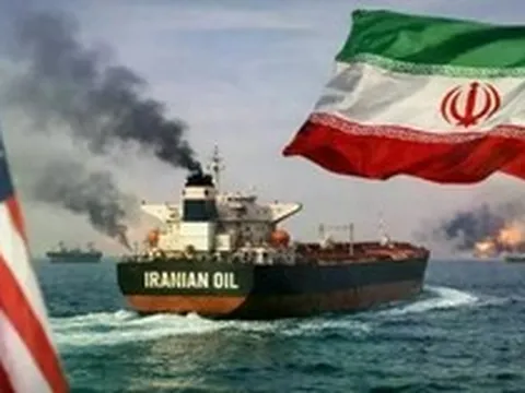 Mỹ dỡ lệnh trừng phạt đối với ngành dầu mỏ của Iran