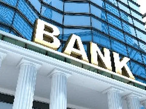 NHNN nới tỷ lệ vốn ngắn hạn cho vay trung dài hạn: Những ngân hàng nào hưởng lợi nhất?