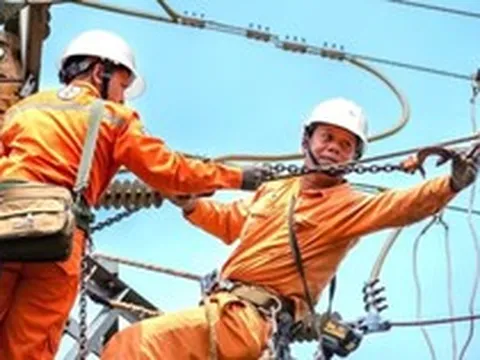Phụ tải điện quốc gia lập kỷ lục mới sau những ngày miền Bắc nóng "như đổ lửa"