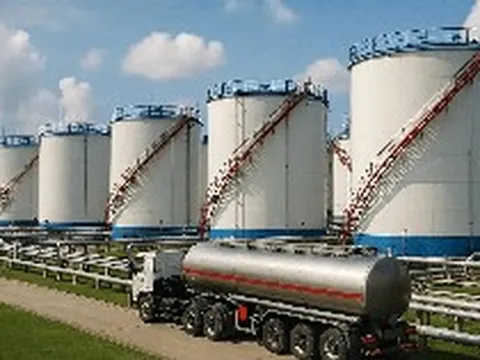 Một doanh nghiệp đề xuất Nhà nước “đặt hàng” thuê kho dự trữ xăng dầu quốc gia