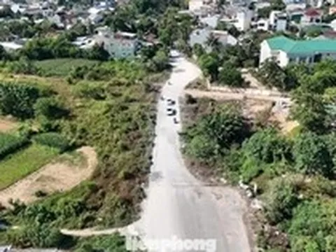 Đoạn đường gần 900 m nhưng thi công dang dở suốt một thập kỷ qua