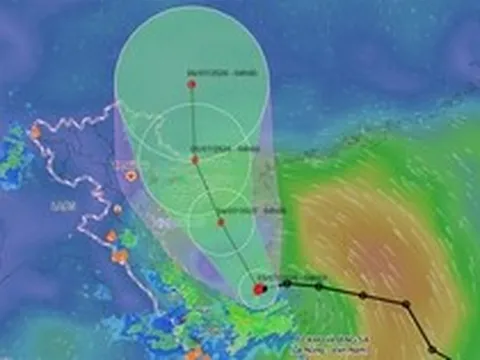 Biển Đông đón bão số 1 giật cấp 10, hướng về vùng biên Quảng Ninh - Hải Phòng