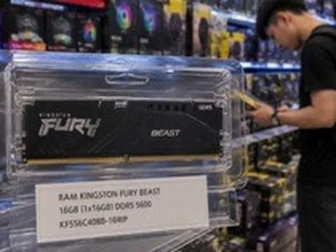 Khủng hoảng chip nhớ toàn cầu khiến giá laptop, RAM, SSD tăng phi mã, người dùng Việt phải chờ đến khi nào?