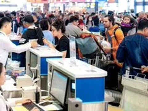 Người dân sắp đi nước ngoài lưu ý loạt điểm mới về tạm hoãn xuất cảnh từ 1/7