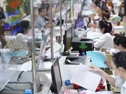 Bố trí thừa cấp phó, giao biên chế không phù hợp là hành vi gây lãng phí