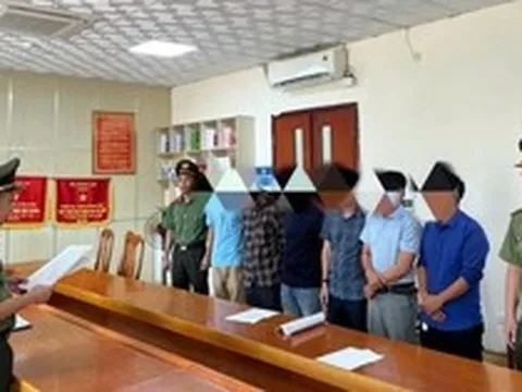 Ra quyết định khởi tố Chỉ huy trưởng công trình Doãn Mạnh Đồng và 2 nhân viên
