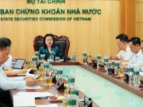 Chủ tịch UBCKNN: Thị trường chứng khoán Việt Nam tăng trưởng ổn định