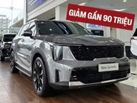 Kia Sorento xả kho tại đại lý, giảm gần 90 triệu đồng, giá thực tế nay đã có thể cạnh tranh Santa Fe, Everest