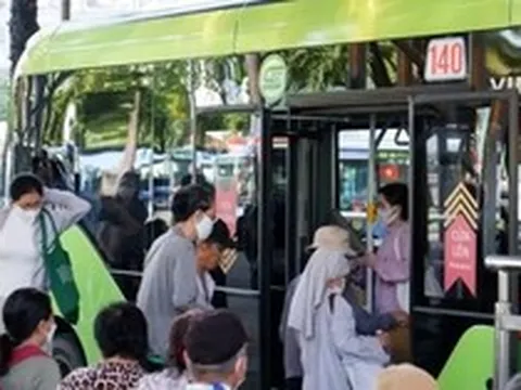 Sau 6 ngày miễn phí, xe buýt TPHCM đạt gần 1,6 triệu lượt khách