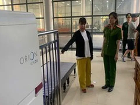 Kiểm tra hành chính, công an bắt tạm giam nữ hành khách 46 tuổi