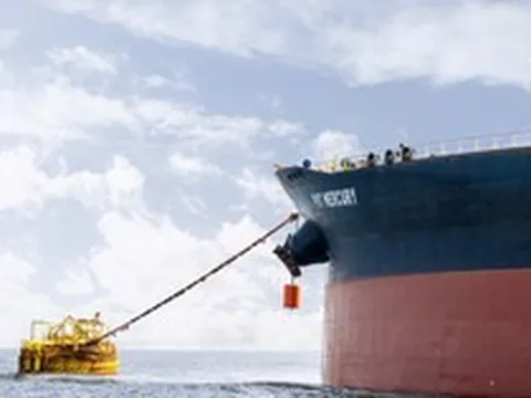 Tin vui: Các đối tác lớn nhất của Việt Nam đua nhau ‘sale off’ dầu thô