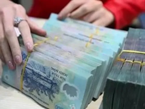 Sau tăng lương 8%, Bộ Nội vụ chuẩn bị cho lộ trình cải cách tiền lương mới