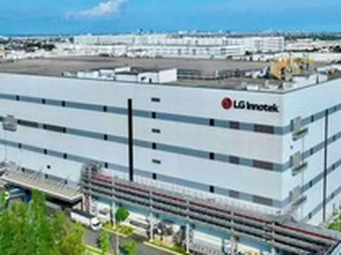 Đại bàng Hàn Quốc rót 1 tỷ USD xây dựng đại nhà máy  tương đương 43 sân bóng đá tại thành phố cảng lớn nhất Việt Nam: Giới truyền thông quốc tế nói gì?