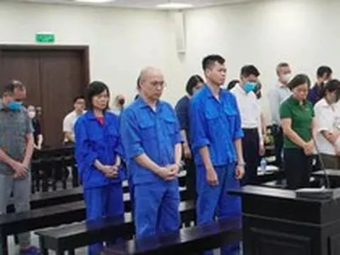 Nhóm cựu cán bộ Sở Y tế Hà Nội khai gì về các khoản tiền nhận của 686 cơ sở y, dược?