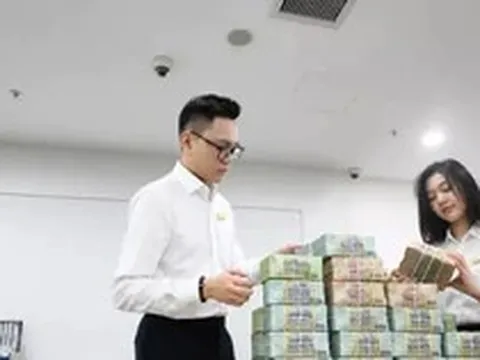 Lãi suất thỏa thuận vượt 9%/năm: Cuộc đua 'nóng' đến bao giờ?