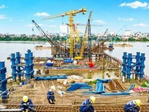 Tăng tốc thi công cầu Trần Hưng Đạo