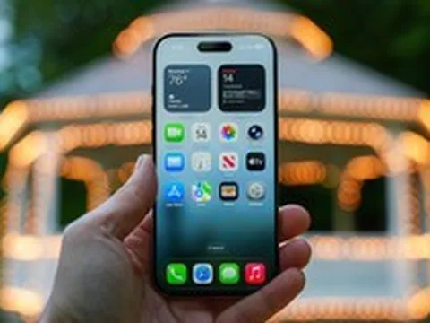 Mẫu iPhone  màn hình lớn đang có giá giảm gần chục triệu đồng
