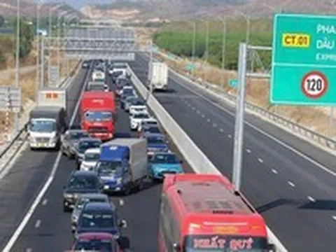Sau gần 4 tháng thu phí, 5 đoạn tuyến cao tốc Bắc - Nam đạt doanh thu gần 1.220 tỷ đồng