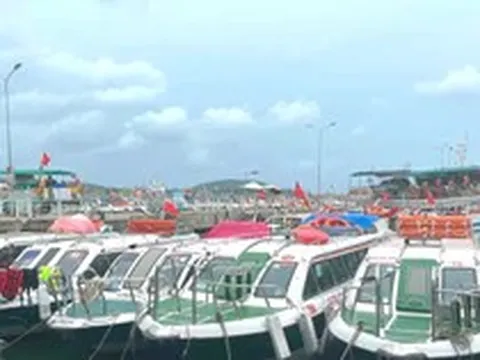 Nhiều ca nô, tàu du lịch Phú Quốc tạm dừng hoạt động