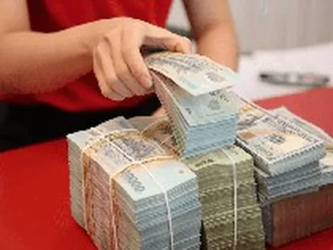 Lãi suất tiết kiệm lên 9%/năm, người gửi tiền nhấp nhổm đáo hạn ngân hàng này để gửi ngân hàng khác