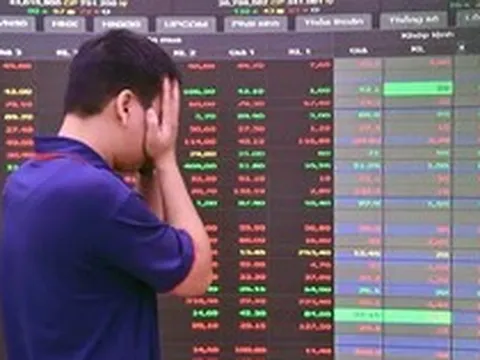 Cổ phiếu bị bán tháo đồng loạt