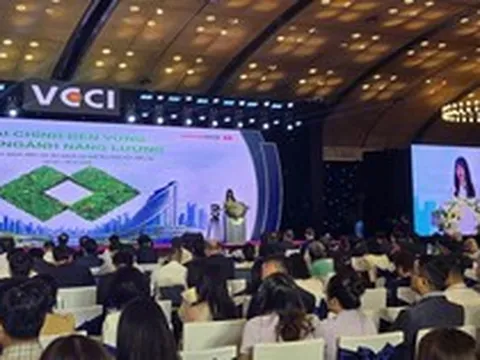Thúc đẩy lộ trình trung hòa carbon: Techcombank nhận giải thưởng Top 10 Doanh nghiệp Net Zero 2026