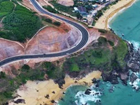 Vẻ đẹp tuyệt mỹ cung đèo biển Lộ Diêu, toạ độ ‘vàng’ hút du khách đến Gia Lai