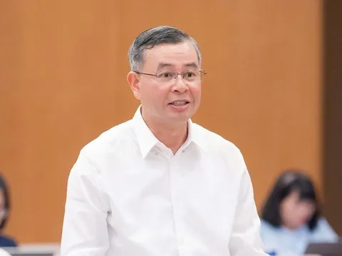 Đề xuất cắt giảm 56 ngành, nghề có điều kiện, cấm kinh doanh "khí cười" ngoài mục đích y tế