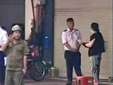 Nhiều người 'đứng ngồi không yên' vì tiệm vàng bất ngờ đóng cửa