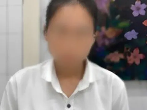 Kiểm tra một nhà nghỉ, công an khởi tố cô gái 35 tuổi